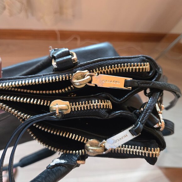 Spacious Coach NYC Borough Bag In Pebbled Black Leather - Ships next day - Picture 8 of 16